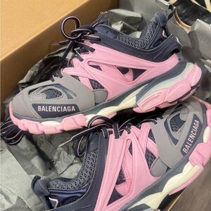 Balenciaga Women's Pink and Gray Sneakers